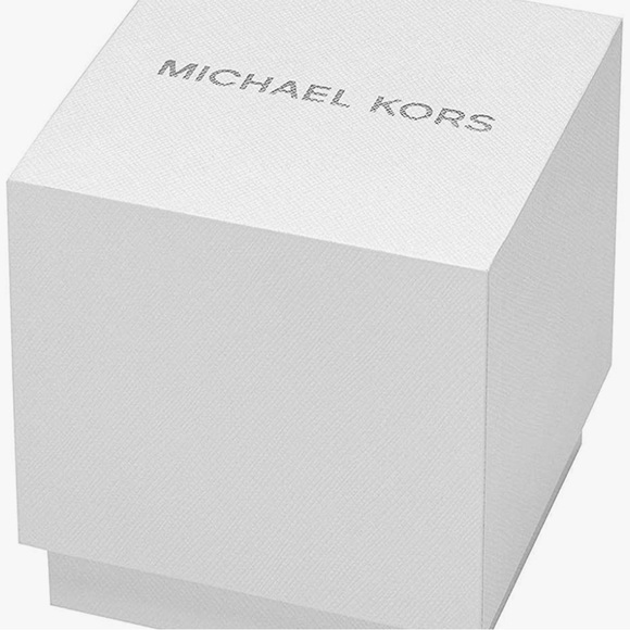 Michael Kors Watch - Picture 7 of 7